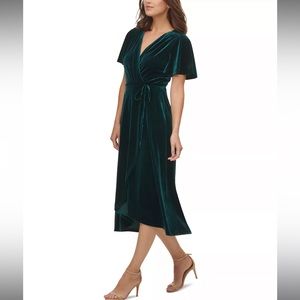Vince Camuto Flutter Sleeve Faux Wrap Velvet Dress in Emerald Green